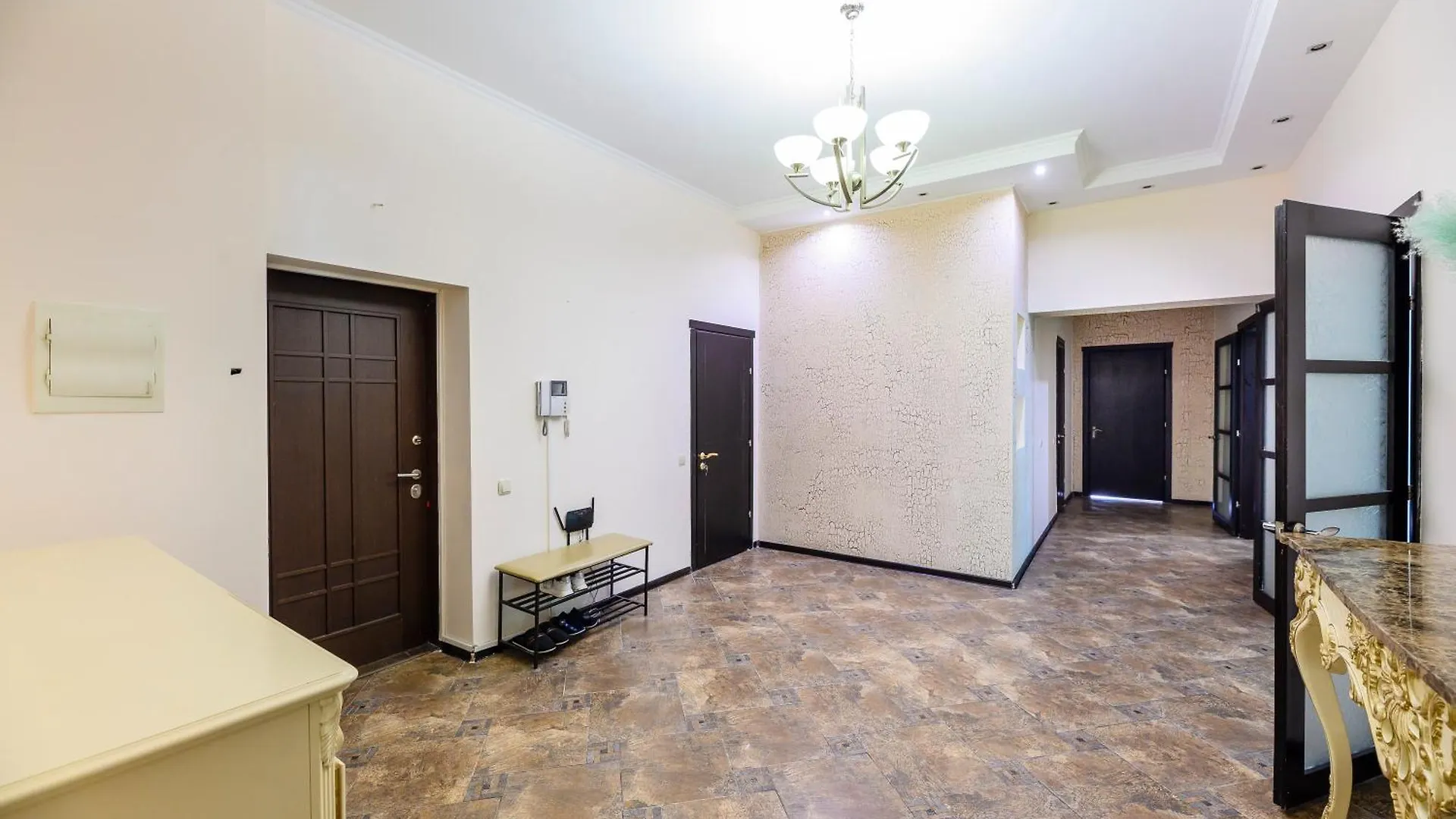 Центрпросторнаяквартира Almaty